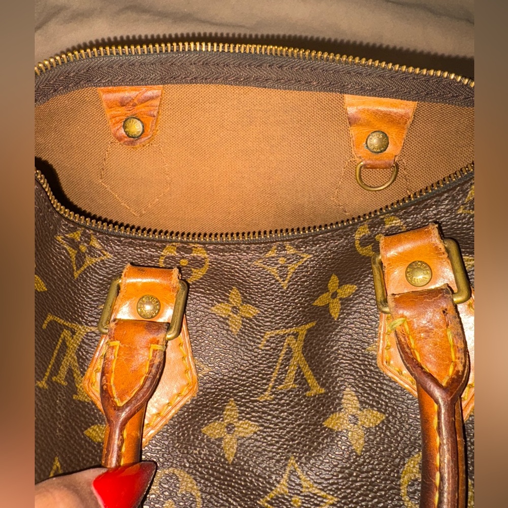 Louis Vuitton Classic Monogram Satchel Speedy 25 - Picture 10 of 12